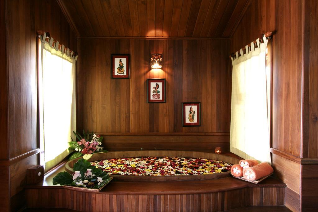 รูปาร์ มัณดาลาร์ รีสอร์ท มัณฑะเลย์ ภายนอก รูปภาพ
